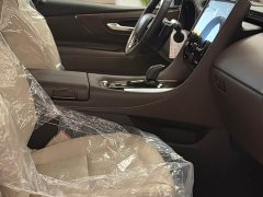 Toyota Vellfire Crown Hybrid 2.5L Premium Edition - ფოტო 4