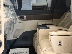 Toyota Vellfire Crown Hybrid 2.5L Premium Edition - ფოტო 7