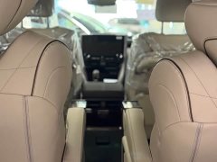 Toyota Vellfire Crown Hybrid 2.5L Premium Edition - ფოტო 8