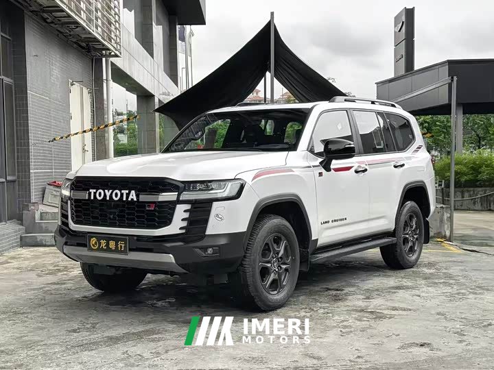 Toyota Land Cruiser (Imported) LC300 3.3T GR Diesel - ავტომობილი ჩინეთიდან