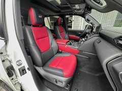 Toyota Land Cruiser (Imported) LC300 3.3T GR Diesel - ფოტო 8