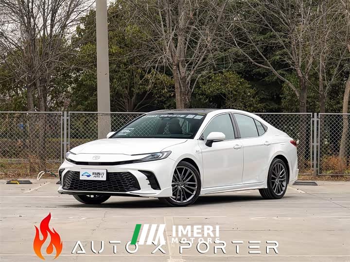 Toyota Camry Hybrid 2.0L HXS Sport Plus - ავტომობილი ჩინეთიდან