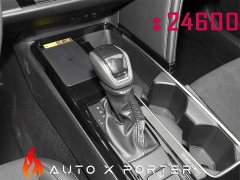 Toyota Camry Hybrid 2.0L HXS Sport Plus - ფოტო 13