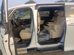 Toyota Alphard Hybrid 2.5L Premium Gold Edition - ფოტო 2