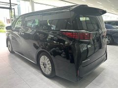 Toyota Alphard Hybrid 2.5L Premium Gold Edition - ფოტო 16