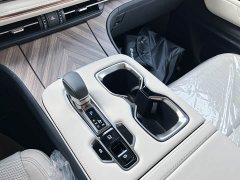 Lexus LM 500h Six-Seat Premium Edition - ფოტო 20