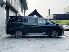 Lexus LM 500h Six-Seat Premium Edition - ფოტო 3