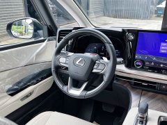 Lexus LM 500h Six-Seat Premium Edition - ფოტო 9