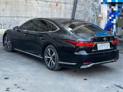 Lexus LS 500h Premier - ფოტო 10