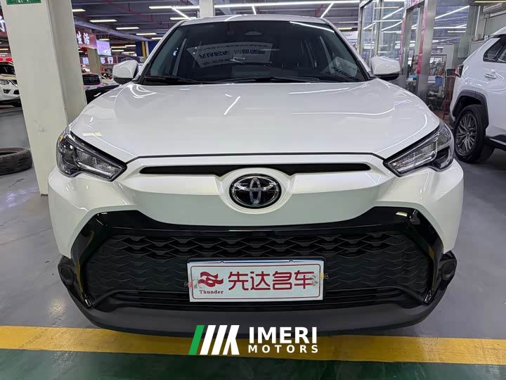 Toyota Frontlander 2.0L CVT Leading Edition