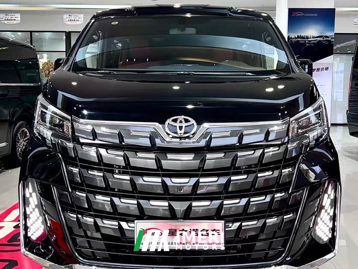 Toyota HIACE 3.5L Automatic - ავტომობილი ჩინეთიდან