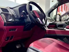 Toyota HIACE 3.5L Automatic - ფოტო 7
