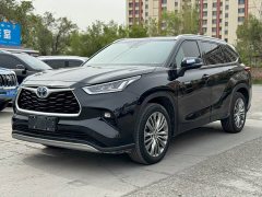 Toyota Highlander 2.5L Intelligent Hybrid AWD Premium 7-Seater - ფოტო 1