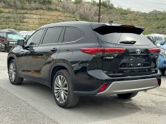 Toyota Highlander 2.5L Intelligent Hybrid AWD Premium 7-Seater - ფოტო 7