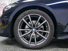 BMW 3 Series 320Li M Sport Package - ფოტო 18