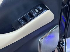 Toyota Alphard Hybrid 2.5L Luxury - ფოტო 10