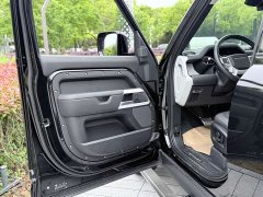 Land Rover Defender 110 3.0T P400 XS - ფოტო 6