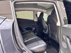 Tesla Model Y Rear-Wheel Drive - ფოტო 11