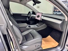 Tesla Model Y Rear-Wheel Drive - ფოტო 7