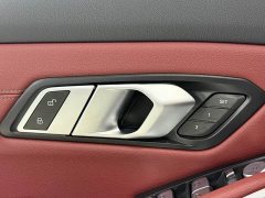 BMW 3 Series 320Li M Sport Package - ფოტო 16