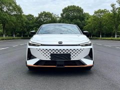 Changan UNI-V 1.5T Premium Sport - ფოტო 2