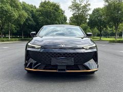 Changan UNI-V 1.5T Premium Sport - ფოტო 2