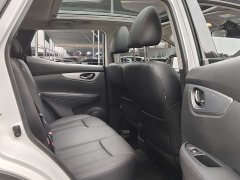 Nissan Qashqai 2.0L CVT XV Premium Luxury - ფოტო 15