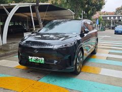 Dongfeng eπ008 636Max Ruoyi Edition 5-Seater - ფოტო 1