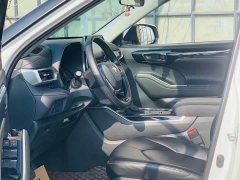 Toyota Highlander 2.5L Intelligent Hybrid AWD Elite 7-Seater - ფოტო 12