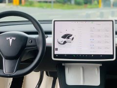 Tesla Model Y Rear-Wheel Drive - ფოტო 20