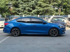 Ford Focus Sedan EcoBoost 180 Automatic ST Line - ფოტო 16