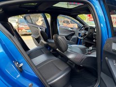 Ford Focus Sedan EcoBoost 180 Automatic ST Line - ფოტო 7