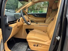 Voyah Lantu Dreamchaser PHEV AWD Flagship Kunpeng Edition - ფოტო 4