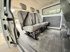 Ford Transit 2020 2.0T Diesel Multi-Purpose Commercial Vehicle Mid-Wheelbase Low Roof Dual Swing Rear Doors National VI - ფო…
