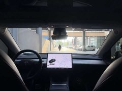 Tesla Model Y Standard Range RWD - ფოტო 12