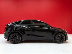 Tesla Model Y Standard Range RWD - ფოტო 6