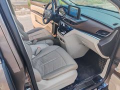 Buick GL8 Land Official Business Class 652T Comfort Edition - ფოტო 6