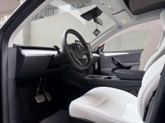 Tesla Model Y 2022 Facelift Rear-Wheel Drive - ფოტო 16