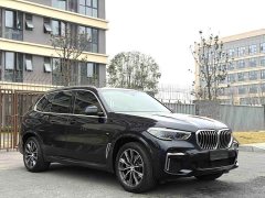 BMW X5 2022 xDrive 30Li Luxury M Sport Package - ფოტო 3