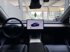 Tesla Model Y Long Range All-Wheel Drive - ფოტო 11