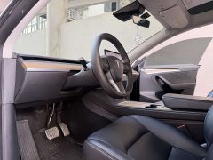 Tesla Model Y Long Range All-Wheel Drive - ფოტო 13