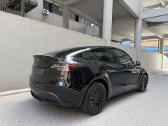 Tesla Model Y Long Range All-Wheel Drive - ფოტო 3