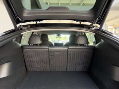 Tesla Model Y Long Range All-Wheel Drive - ფოტო 8