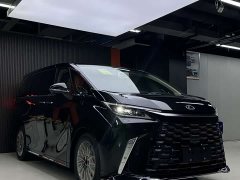 Lexus LM 500h Six-Seat Premium Edition - ფოტო 1