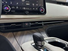 Lexus LM 500h Six-Seat Premium Edition - ფოტო 8