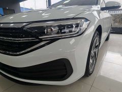 Volkswagen Jetta 300TSI DSG Flying Edition - ფოტო 7
