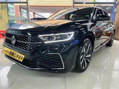 Volkswagen Passat 330TSI Starry Sky Luxury Edition - ფოტო 1