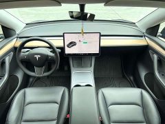 Tesla Model Y Long Range All-Wheel Drive - ფოტო 4