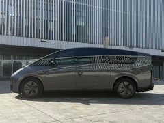 Li Auto Li Xiang MEGA 2024 Ultra - ფოტო 2