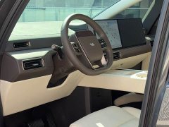 Li Auto Li Xiang MEGA 2024 Ultra - ფოტო 3